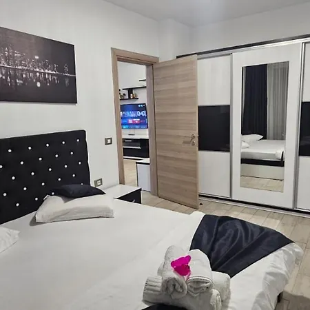 Mamaia Nord & Piscina Interioara Incalzita Gym Parking Năvodari