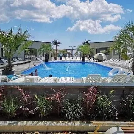 Mamaia Nord & Piscina Interioara Incalzita Gym Parking Διαμέρισμα Năvodari