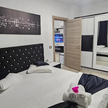 Apartment Mamaia Nord & Piscina Interioara Incalzita Gym Parking