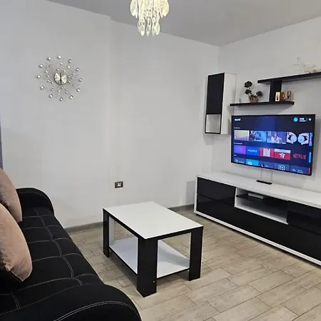 Apartment Mamaia Nord & Piscina Interioara Incalzita Gym Parking